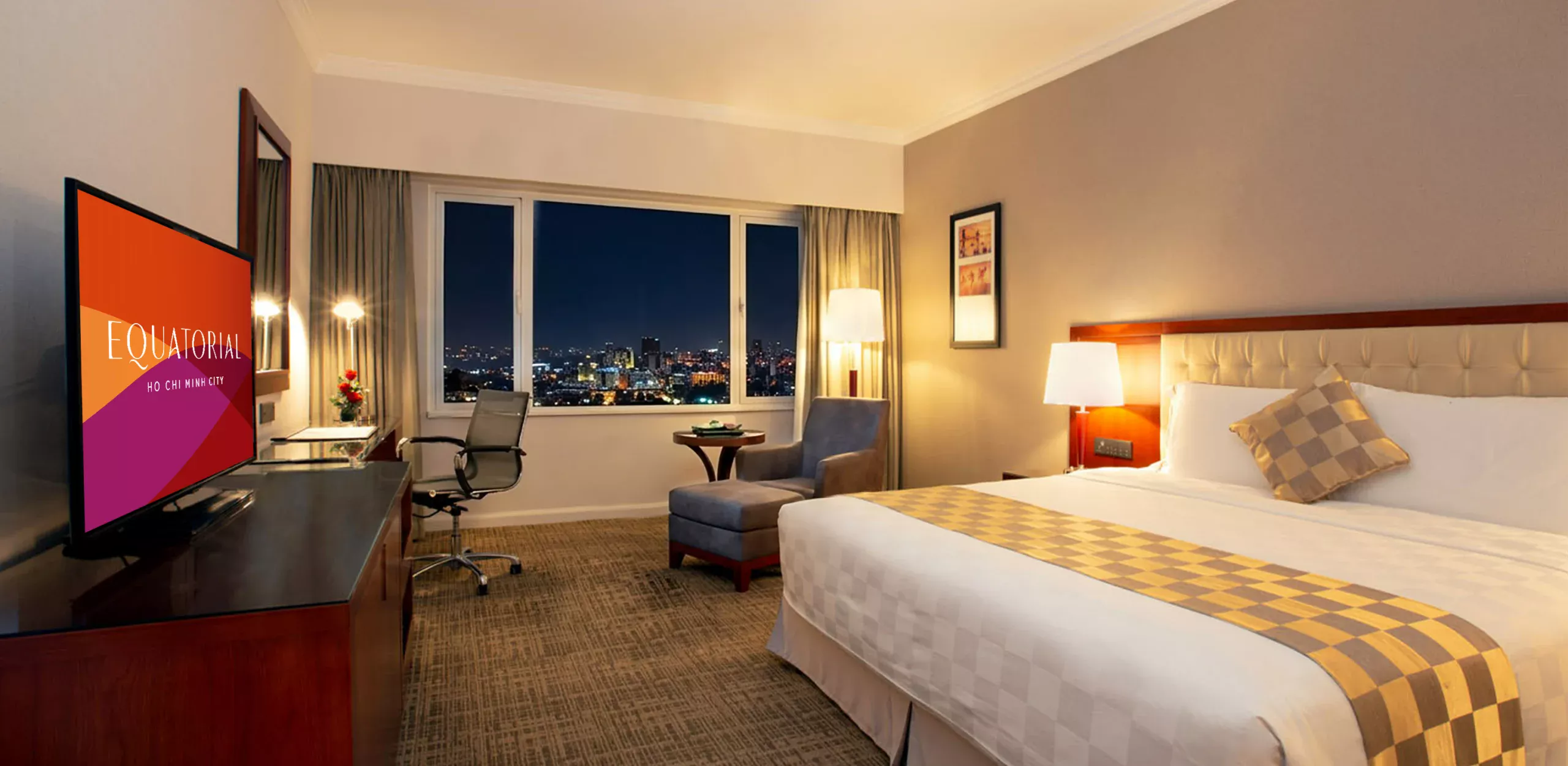 DELUXE ROOM