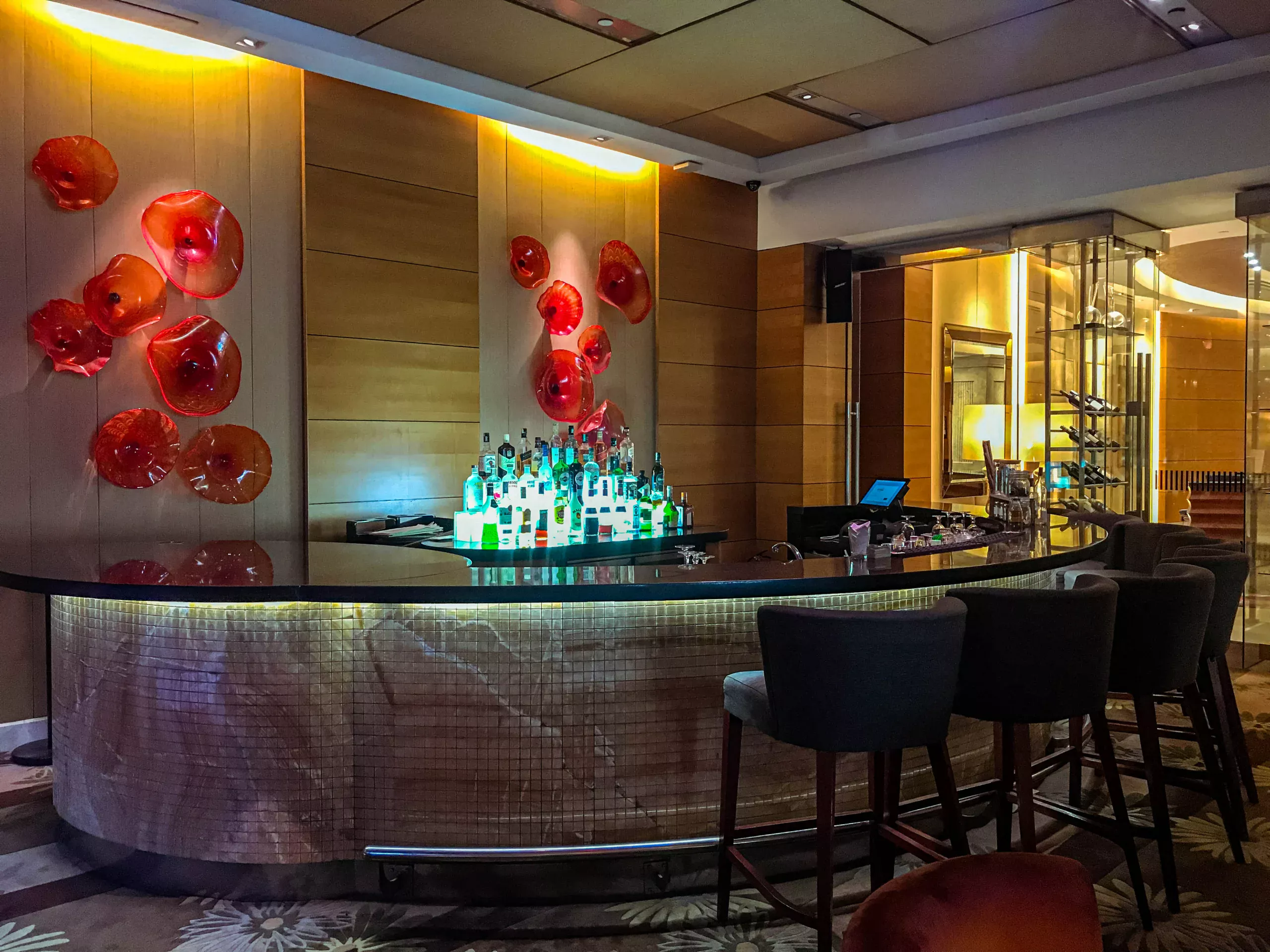 FLO LOUNGE