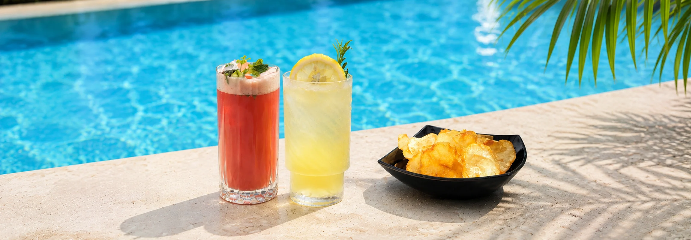 POOL COOLERS: POOLSIDE RELAXATION