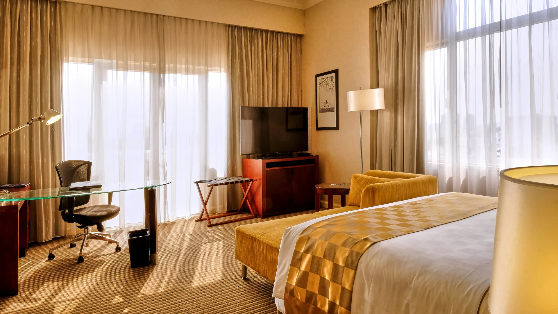 STAY 3 NIGHTS, PAY FOR 2
